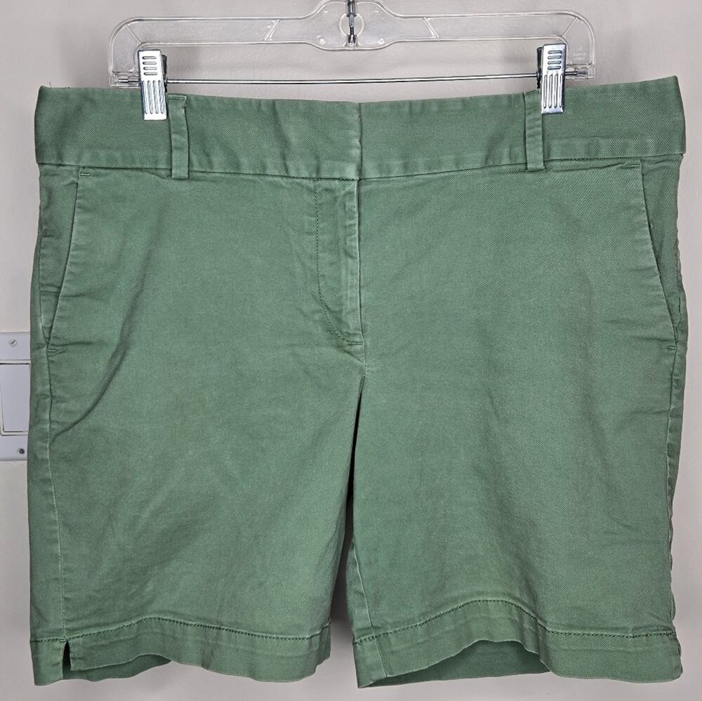 LOFT The Riviera Short Sage Green Women's Shorts Size 12